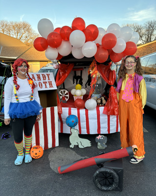 circus trunk